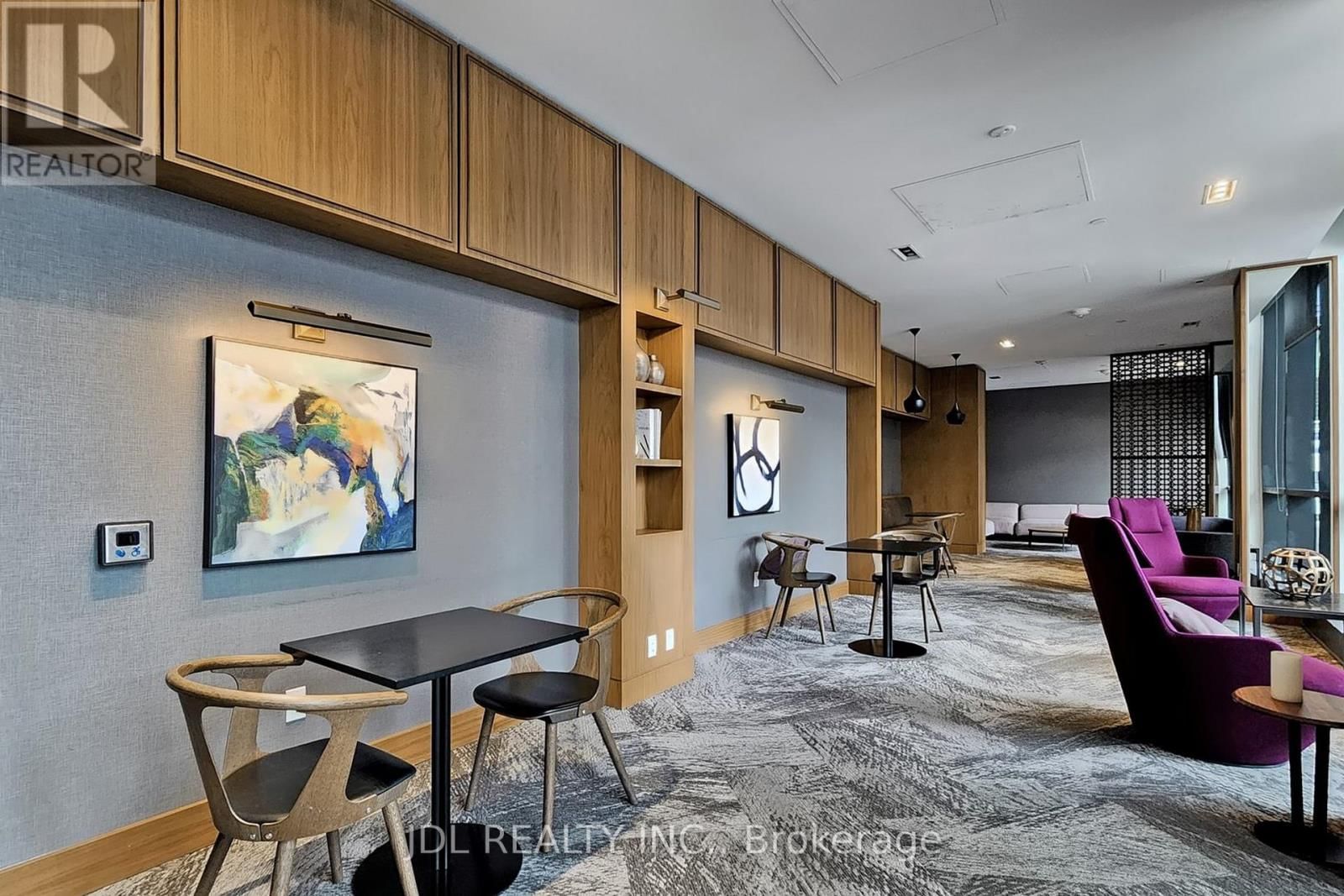 902 - 17 BATHURST STREET Image 26