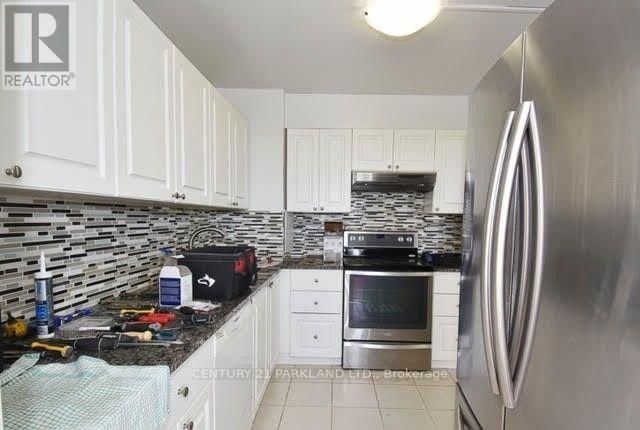 1703 - 10 SUNNY GLENWAY WAY Image 5