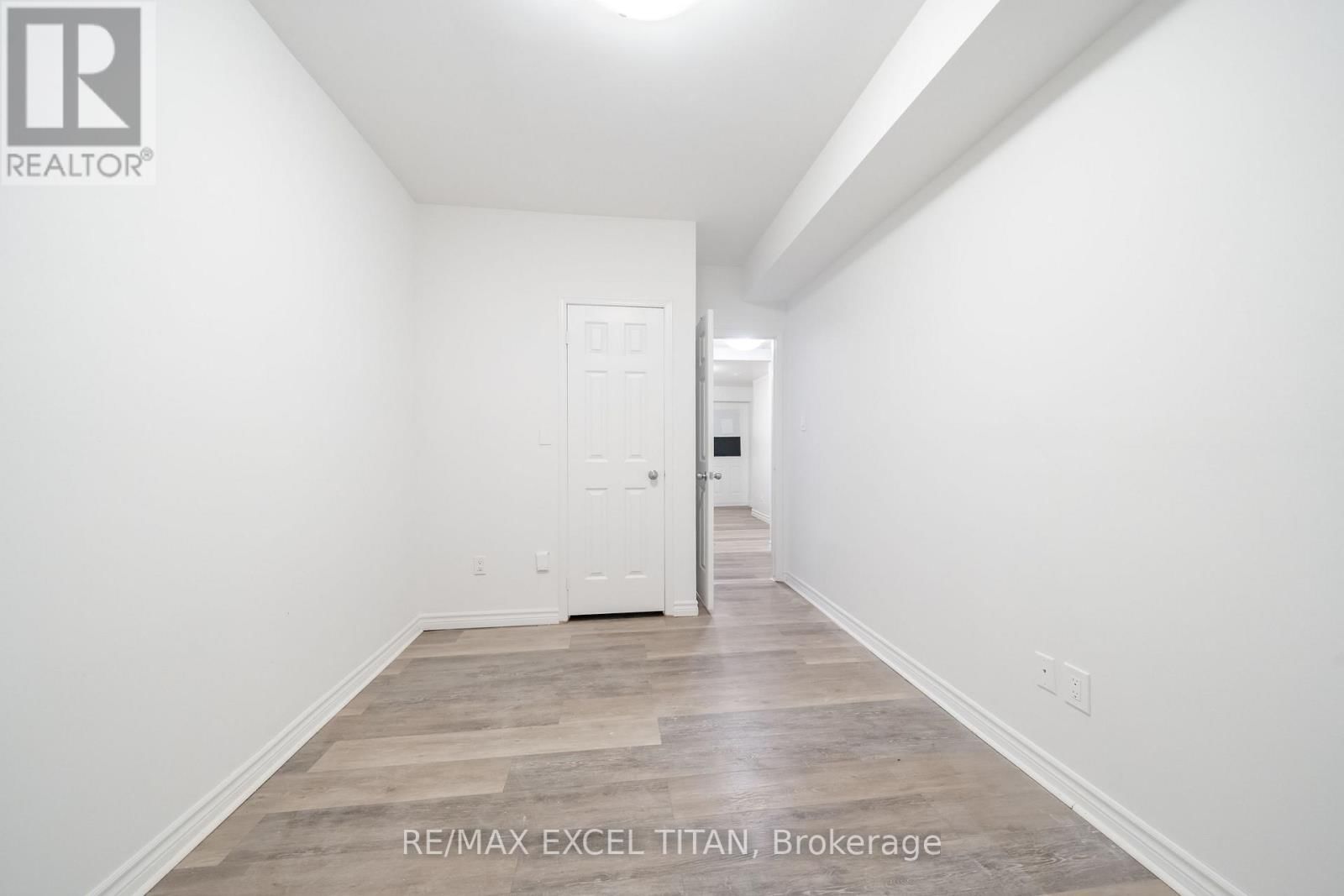 G4 - 414 JARVIS STREET Image 3