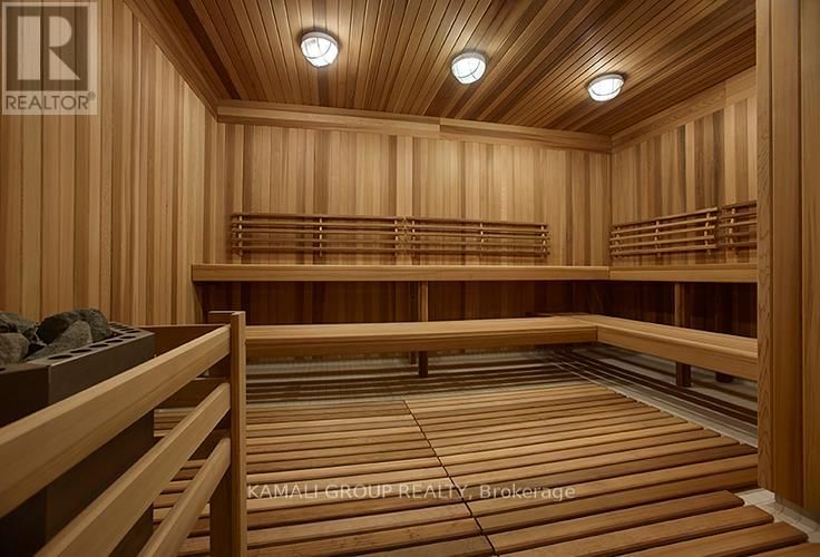 621 - 120 HARRISON GARDEN BOULEVARD Image 17