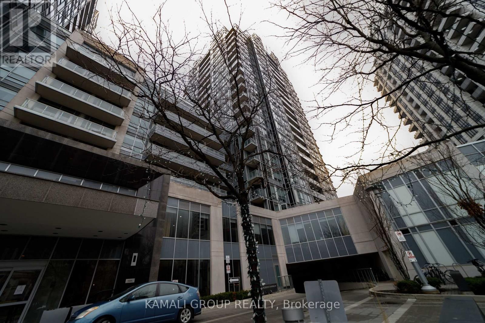 621 - 120 HARRISON GARDEN BOULEVARD Image 29