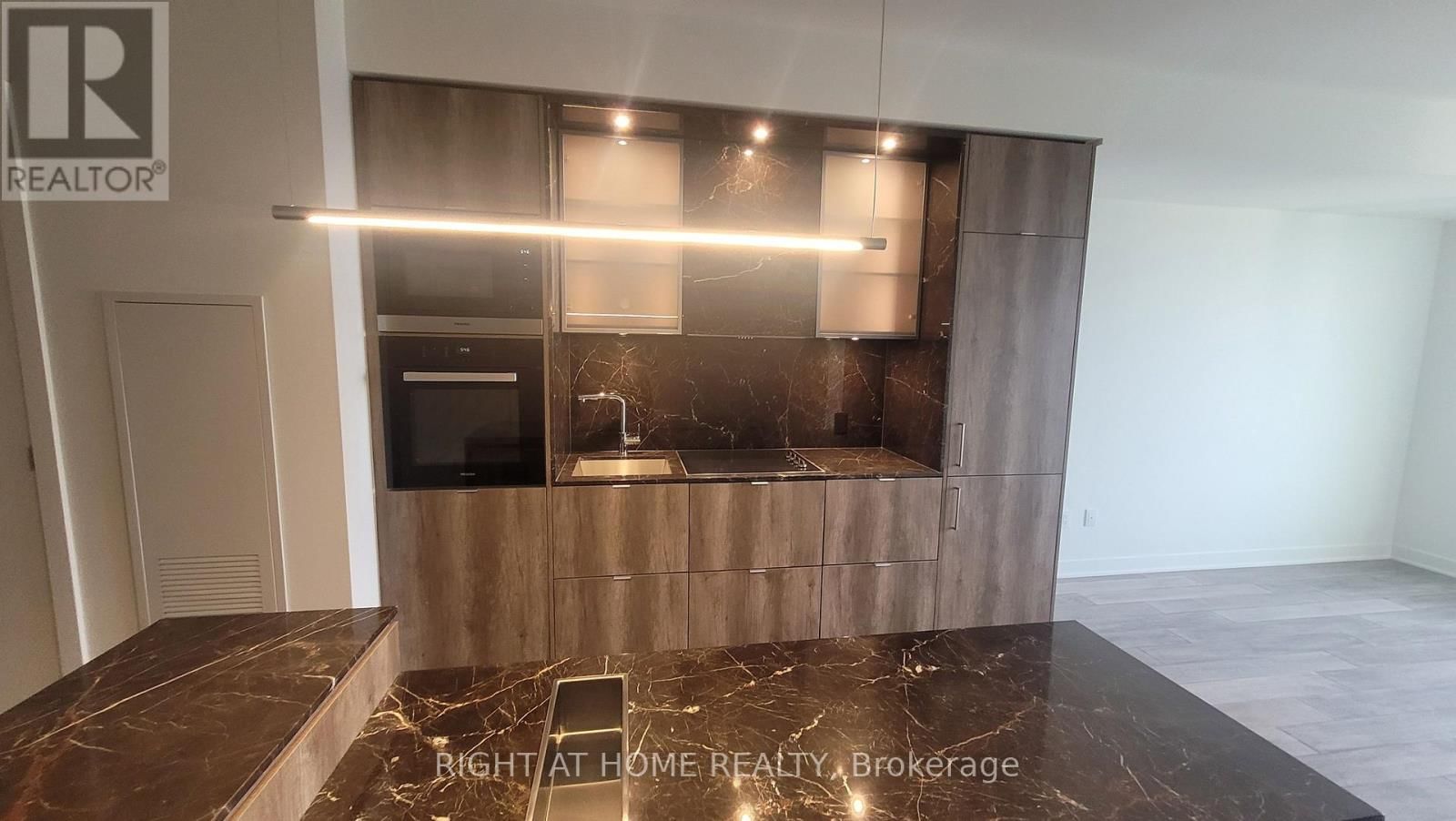 3603 - 11 YORKVILLE AVENUE Image 6