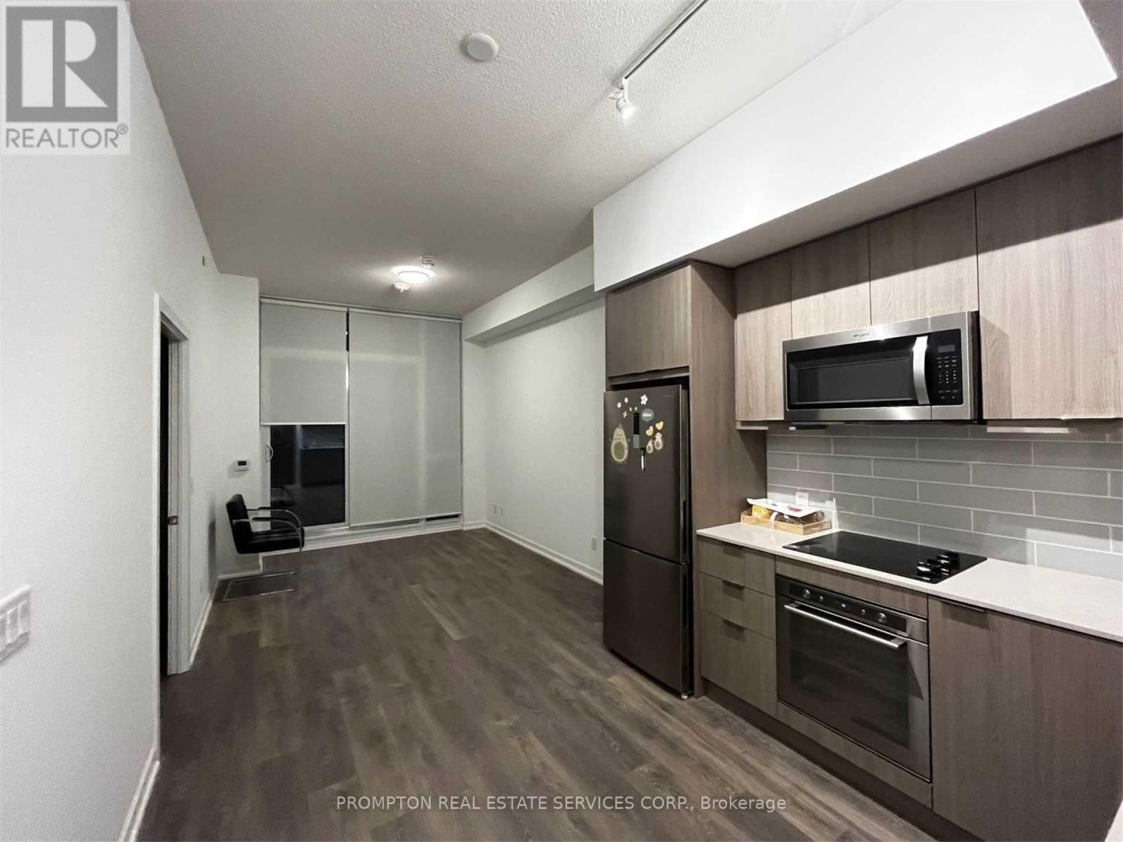 214 - 38 FOREST MANOR ROAD Image 3