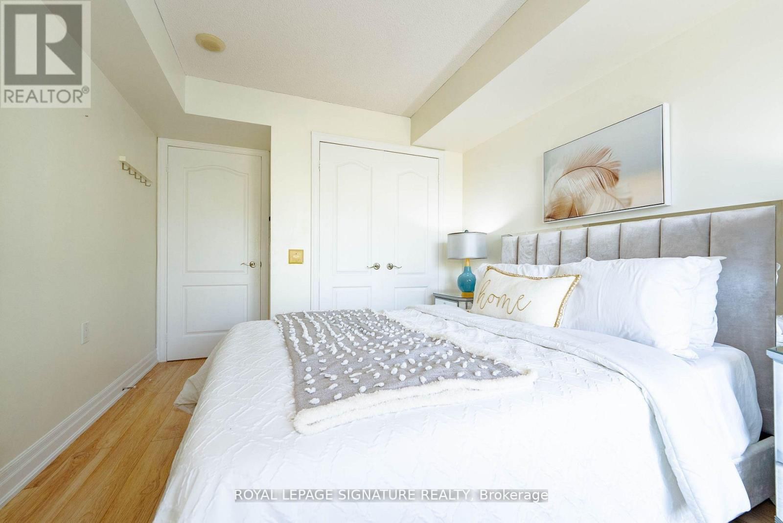 209 - 21 HILLCREST AVENUE Image 12