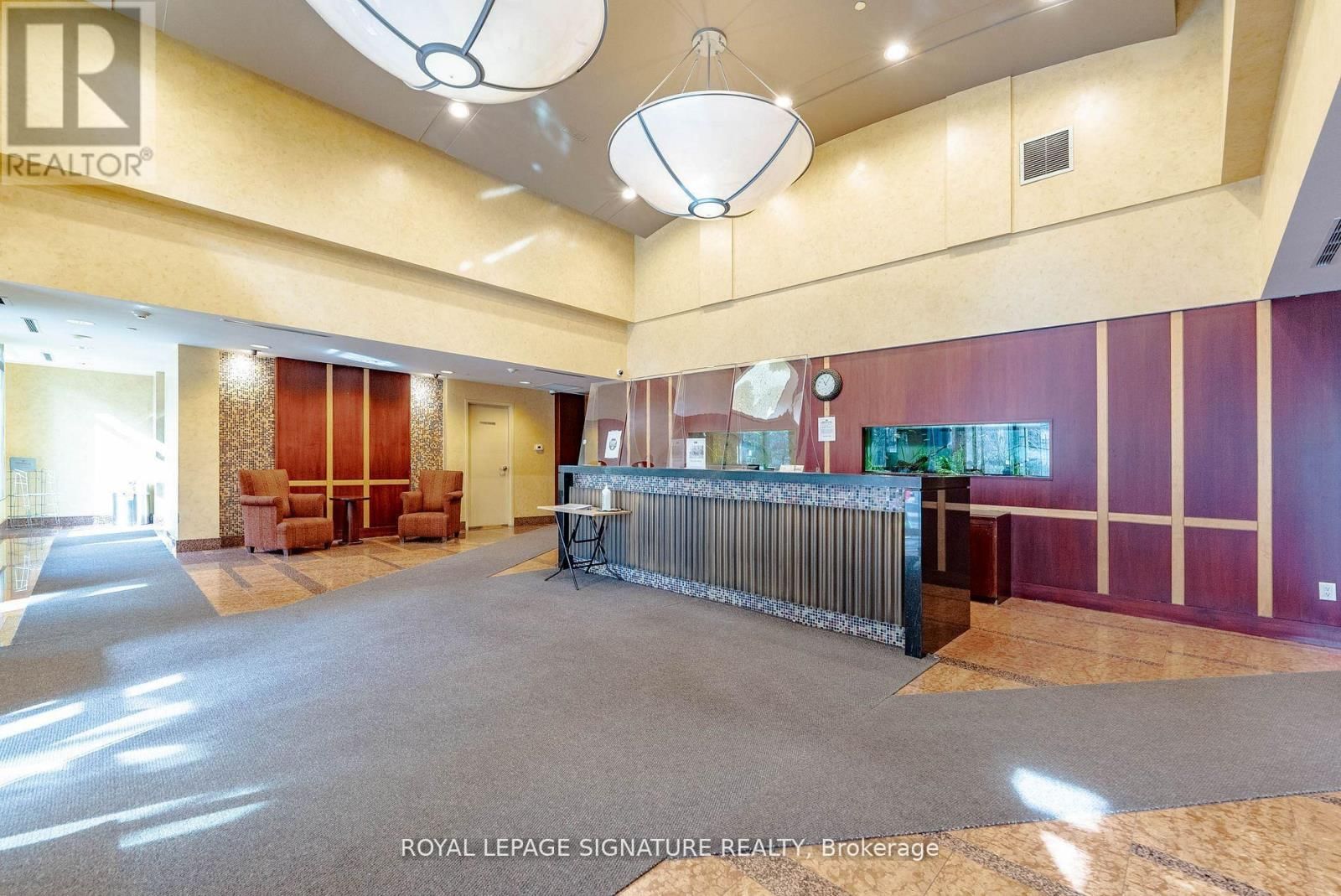 209 - 21 HILLCREST AVENUE Image 34