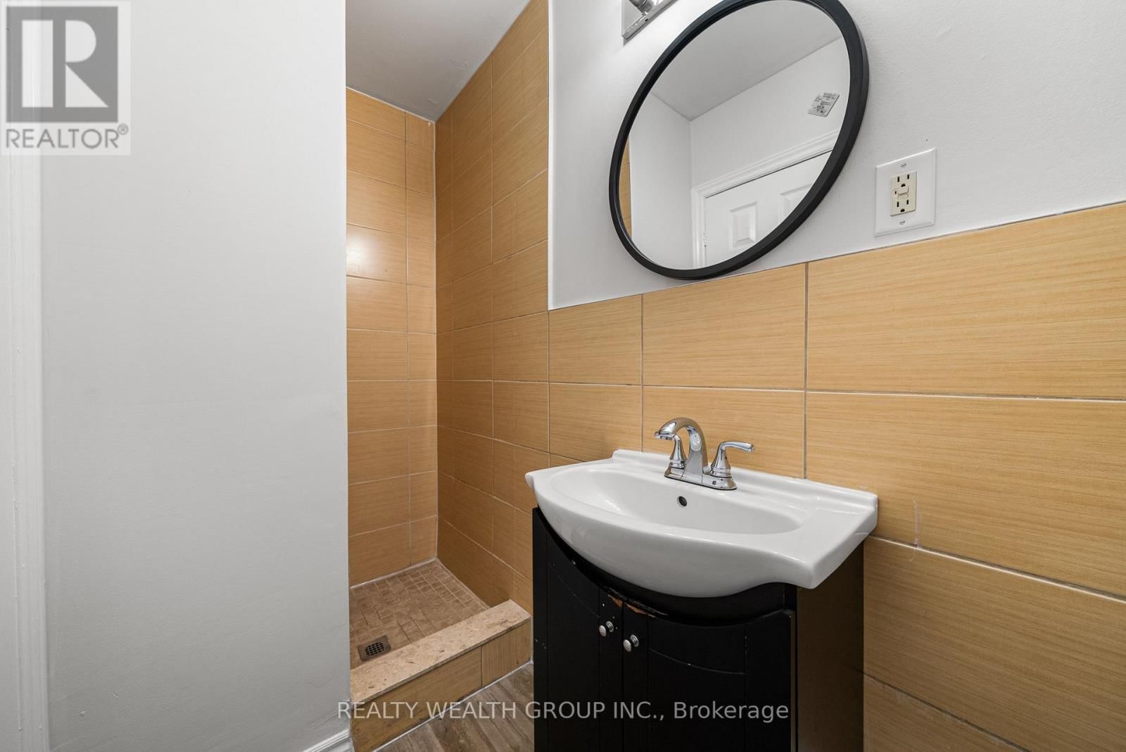 1 - 566 QUEEN STREET WEST Image 13