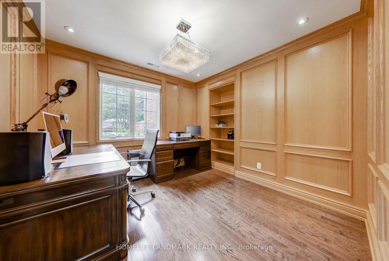 38 MISTY CRESCENT Image 22