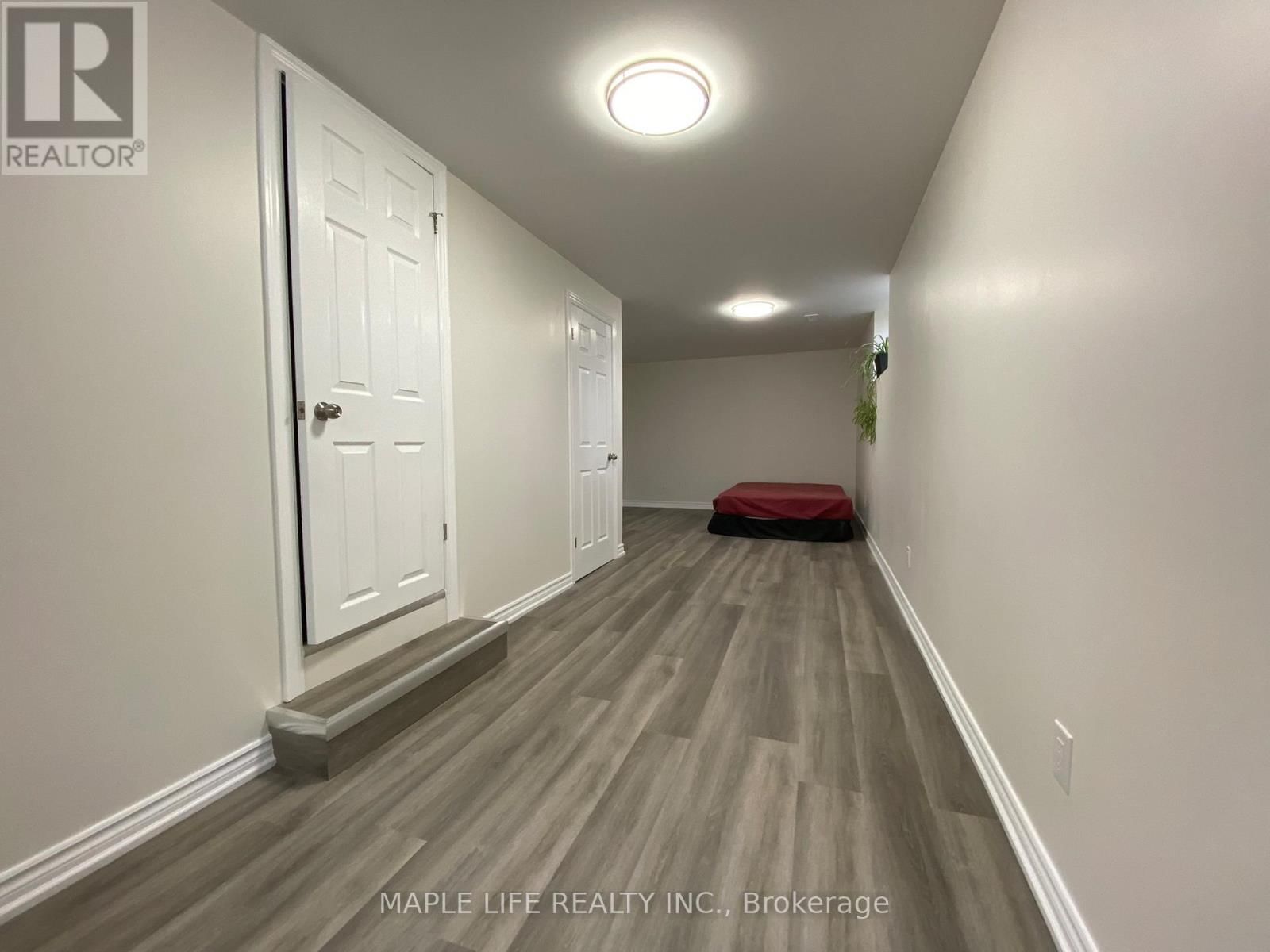 16 LYNDALE DRIVE Image 18