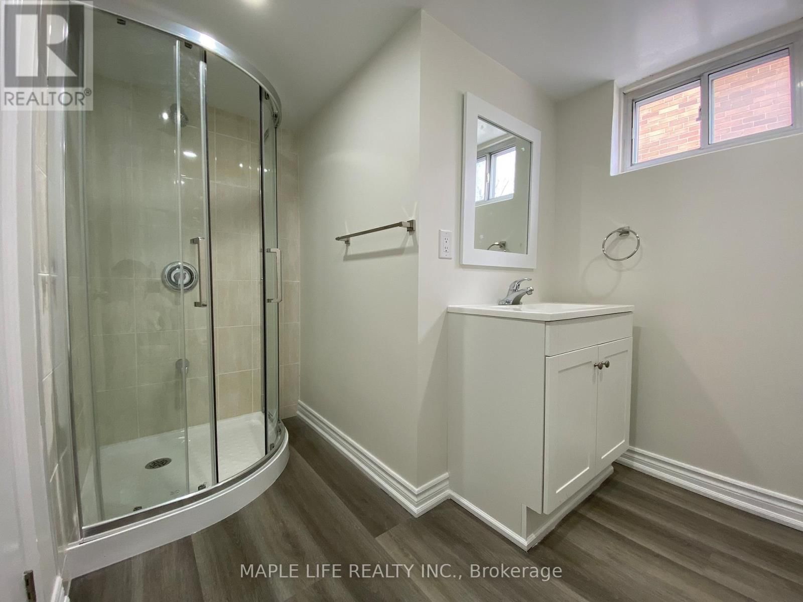 16 LYNDALE DRIVE Image 21