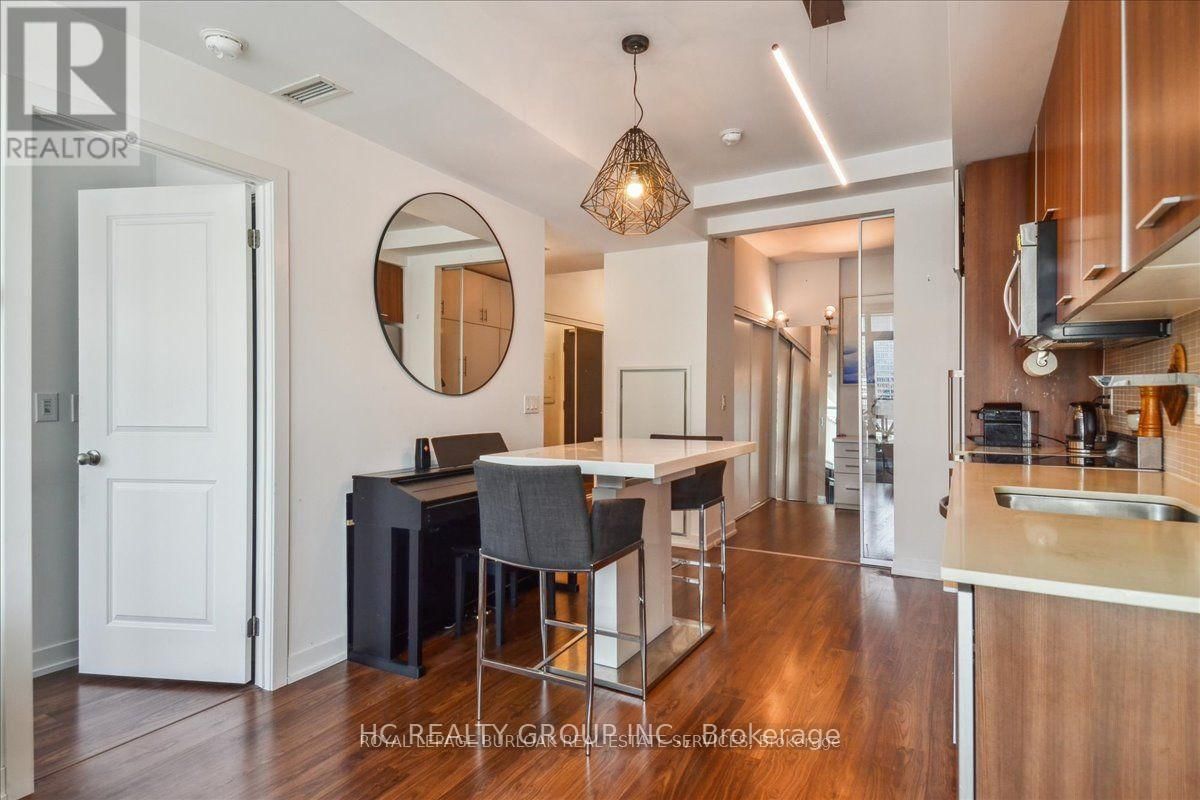 1011 - 105 GEORGE STREET Image 16