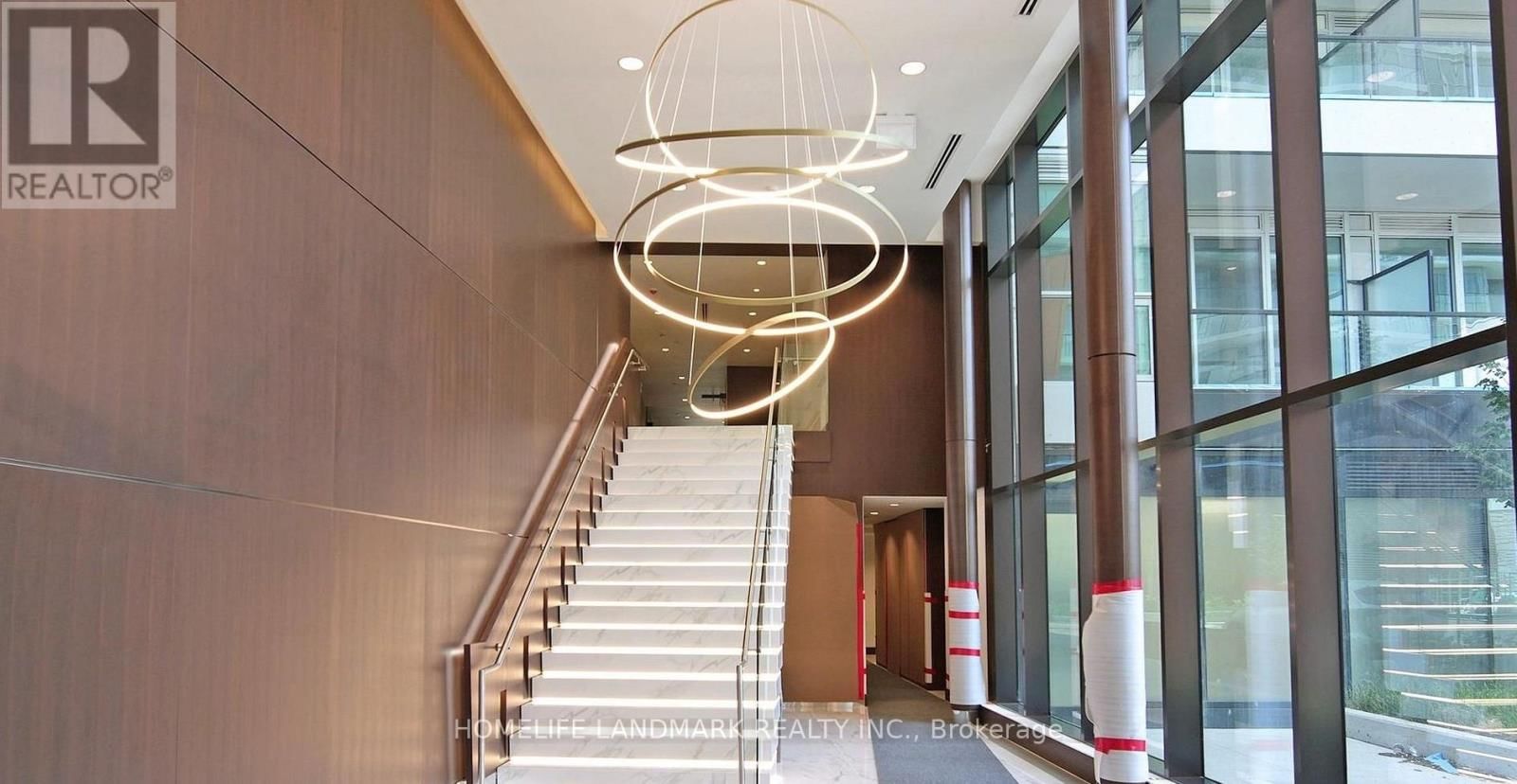 1110 - 95 MCMAHON DRIVE Image 12