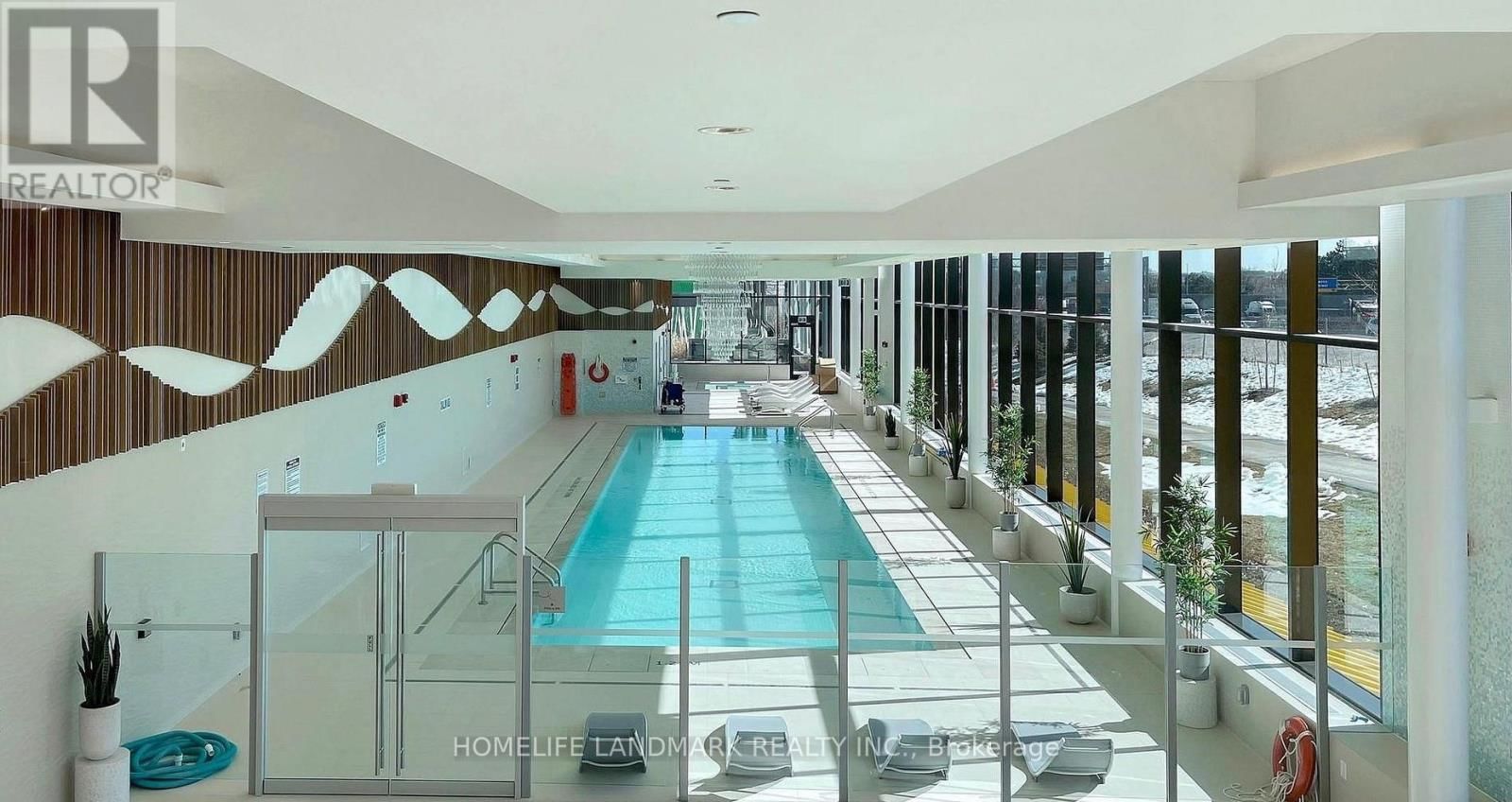 1110 - 95 MCMAHON DRIVE Image 14