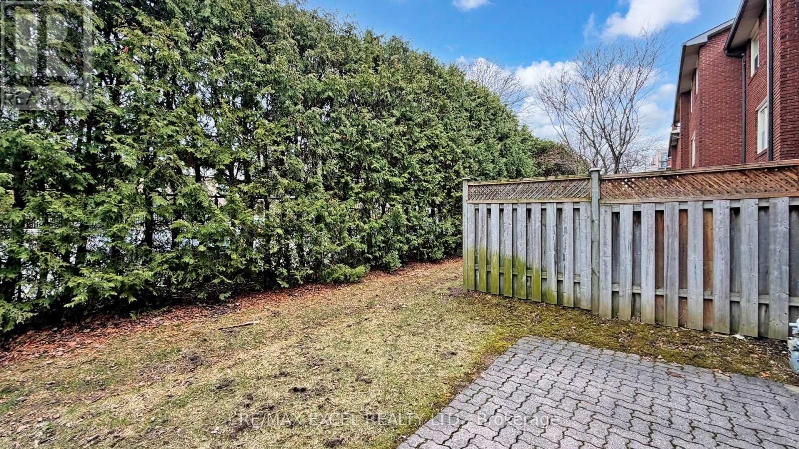 3 RED MAPLE COURT Image 45