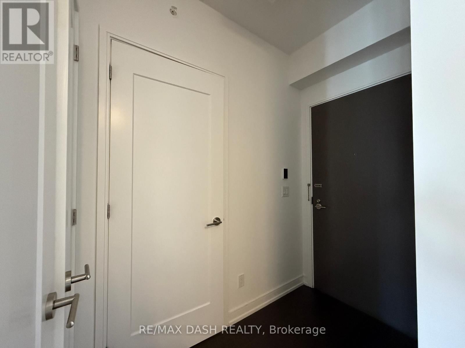 2501 - 88 SCOTT STREET Image 4