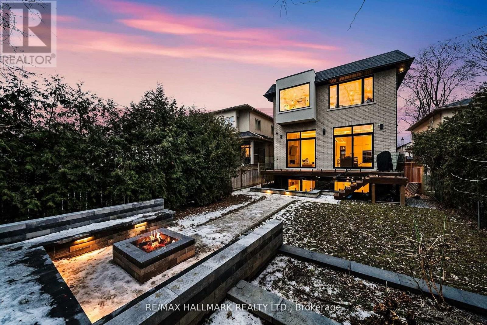 167 PARKHURST BOULEVARD Image 46