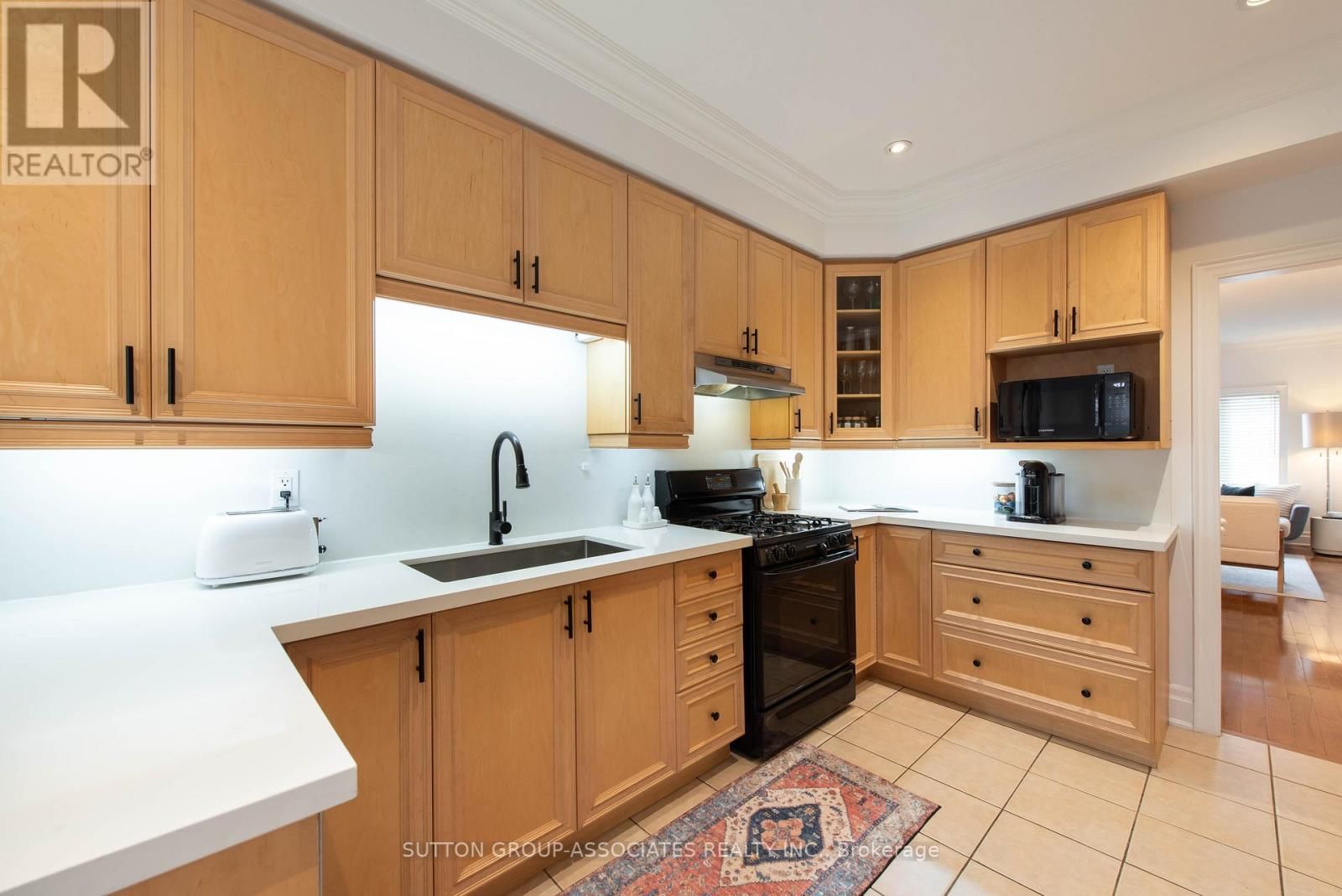 4 COATES AVENUE Image 12