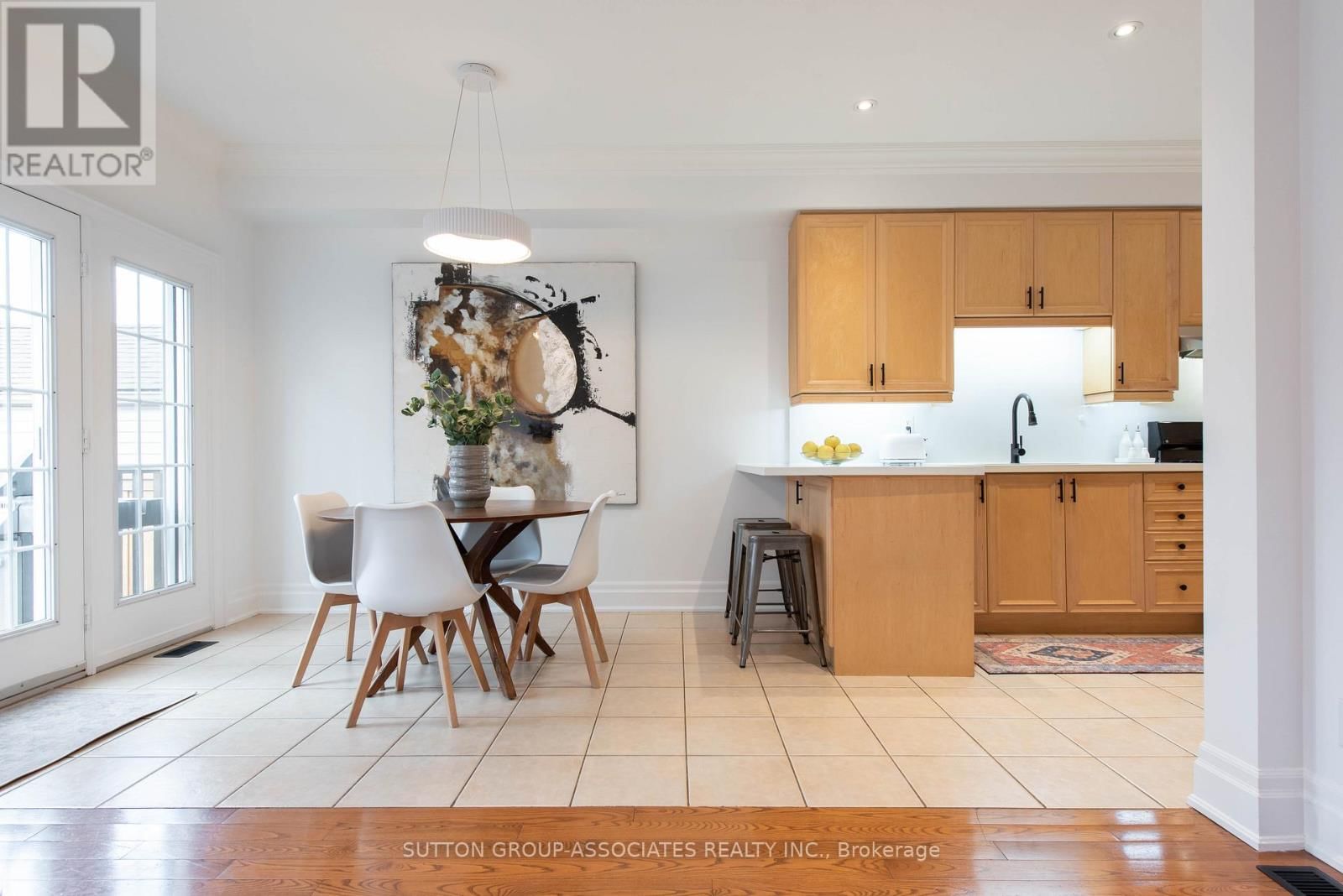 4 COATES AVENUE Image 17