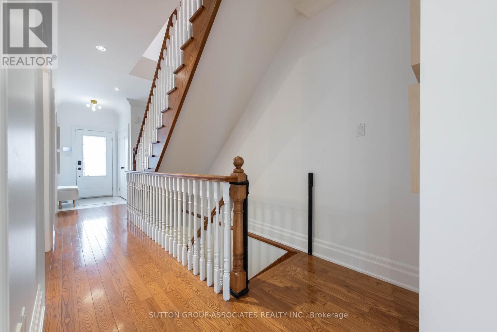 4 COATES AVENUE Image 19