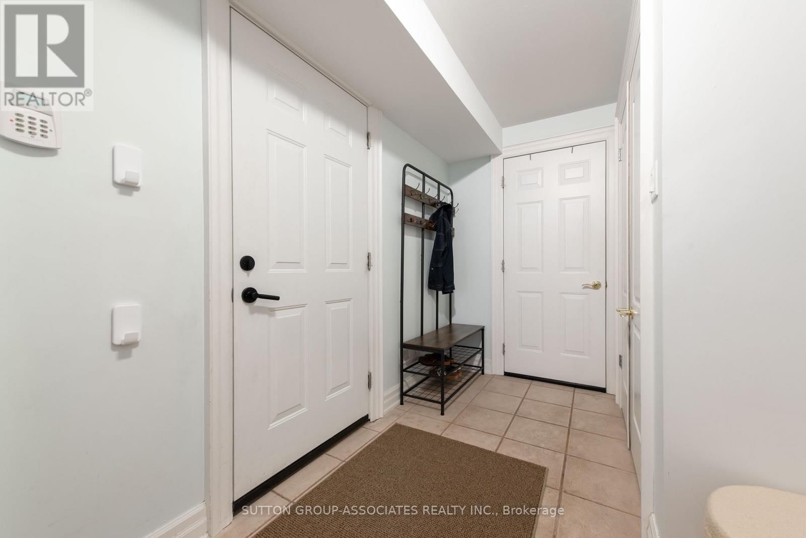 4 COATES AVENUE Image 34