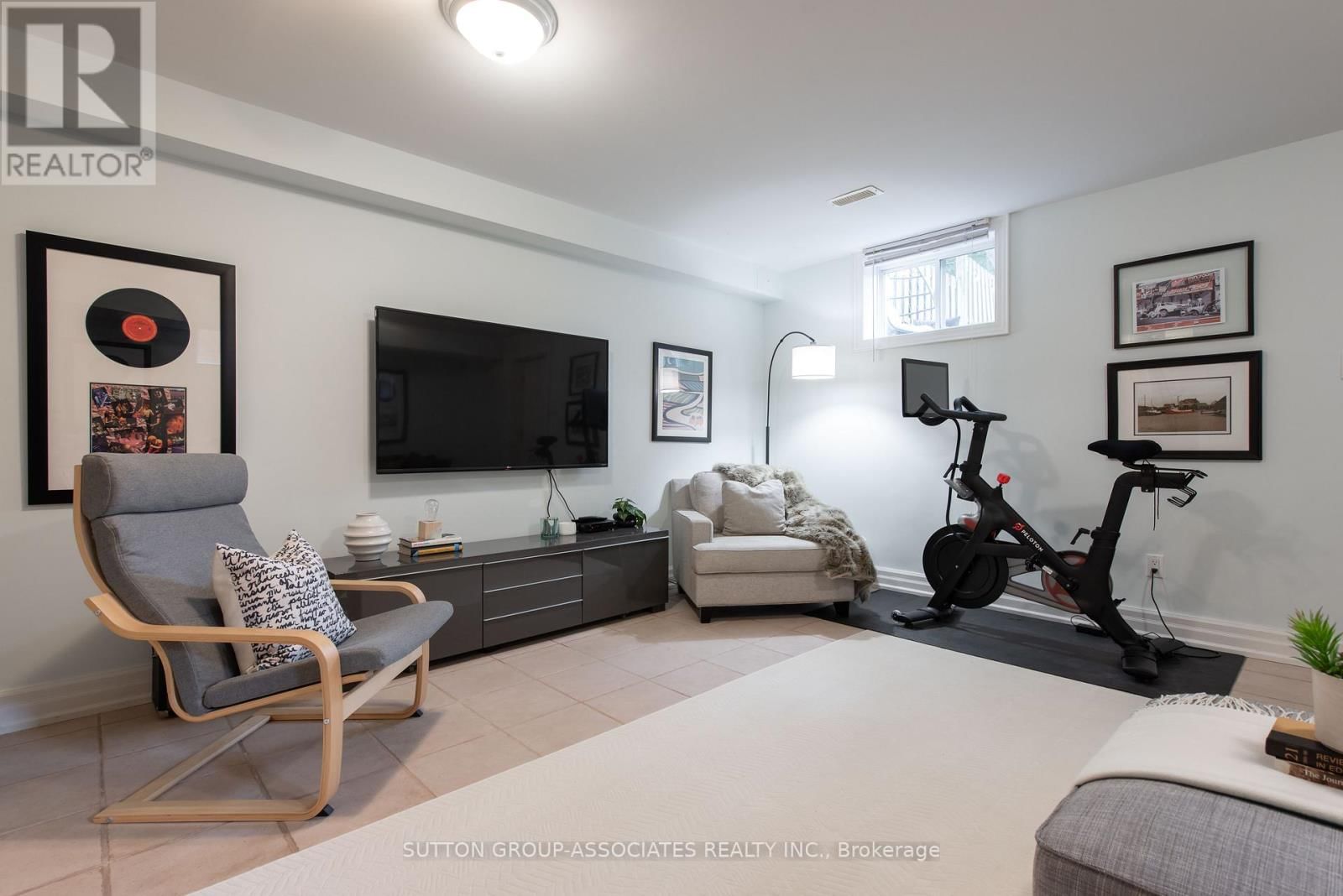 4 COATES AVENUE Image 39