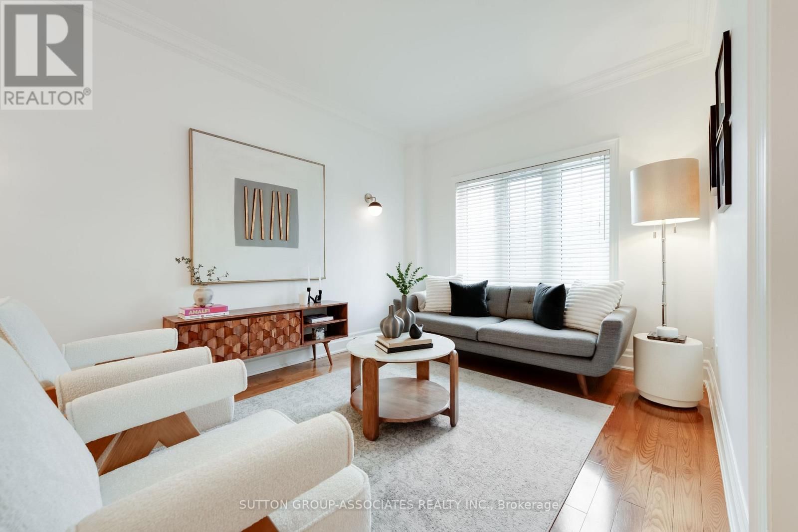 4 COATES AVENUE Image 4