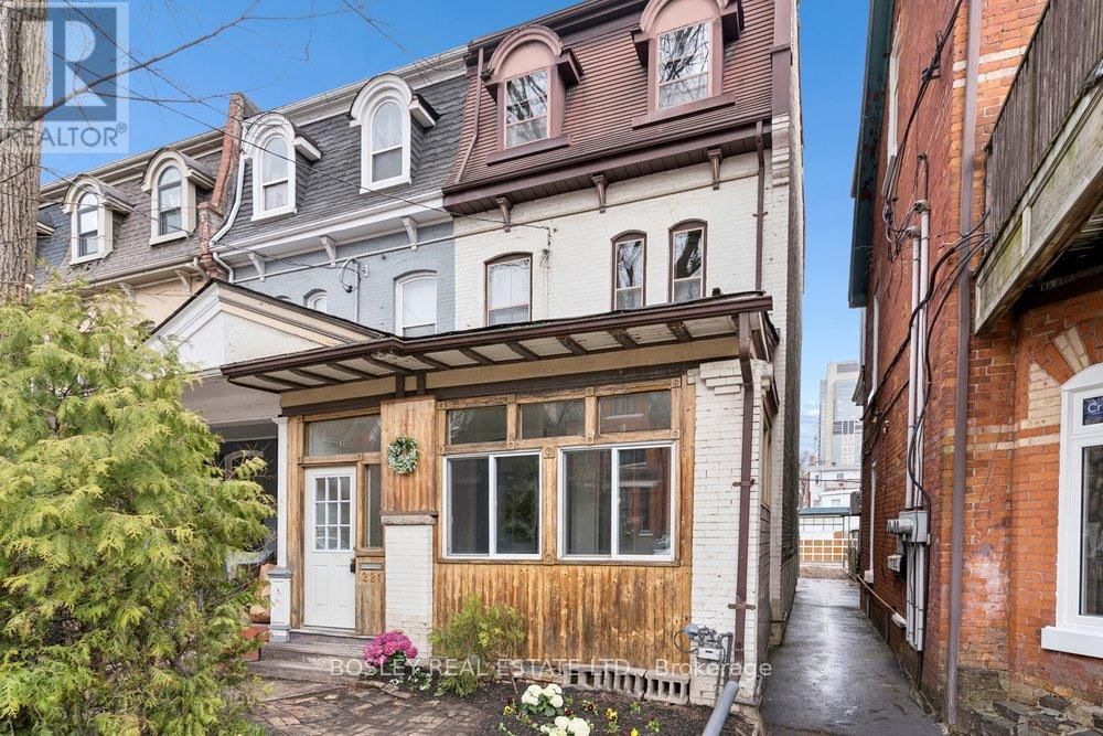 221 BEVERLEY STREET Image 1