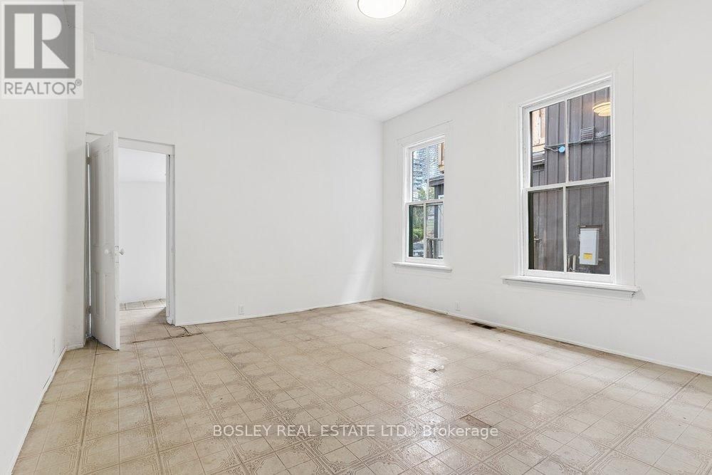 221 BEVERLEY STREET Image 15