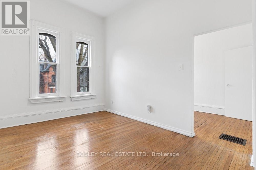 221 BEVERLEY STREET Image 23