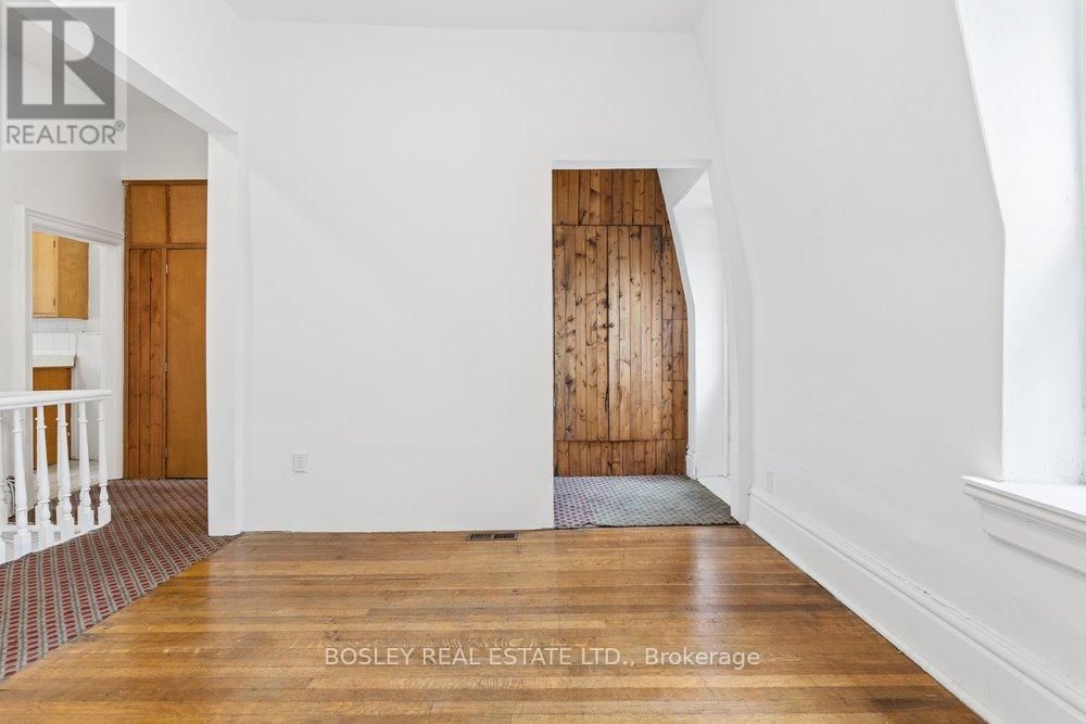 221 BEVERLEY STREET Image 32