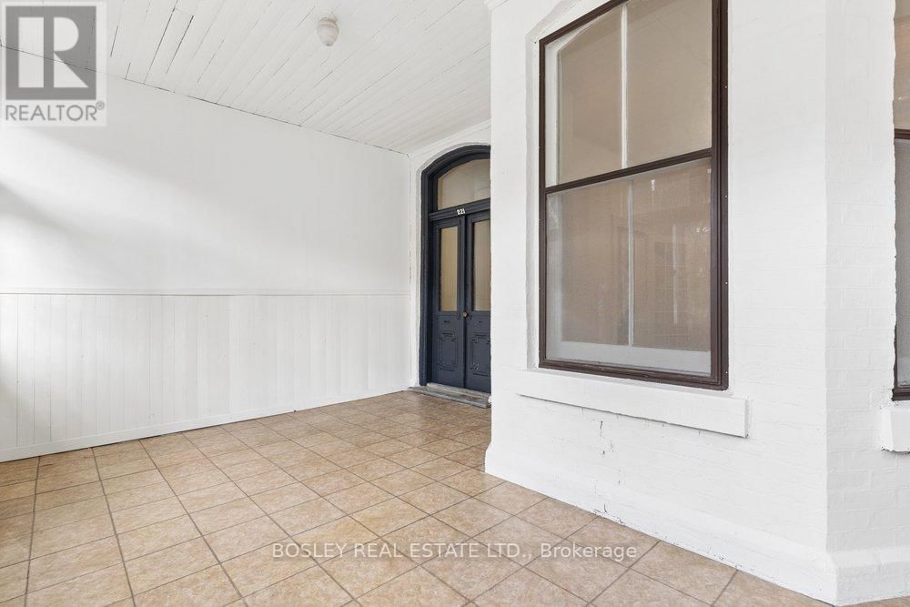 221 BEVERLEY STREET Image 6