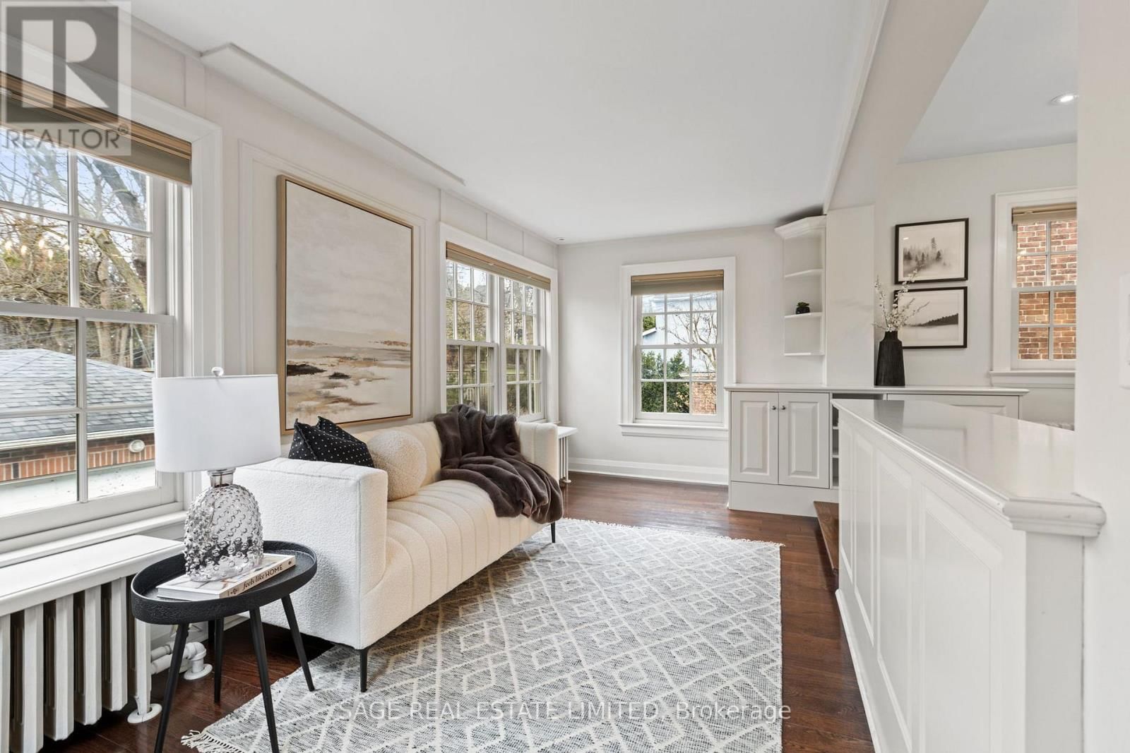 85 WEYBOURNE CRESCENT Image 14