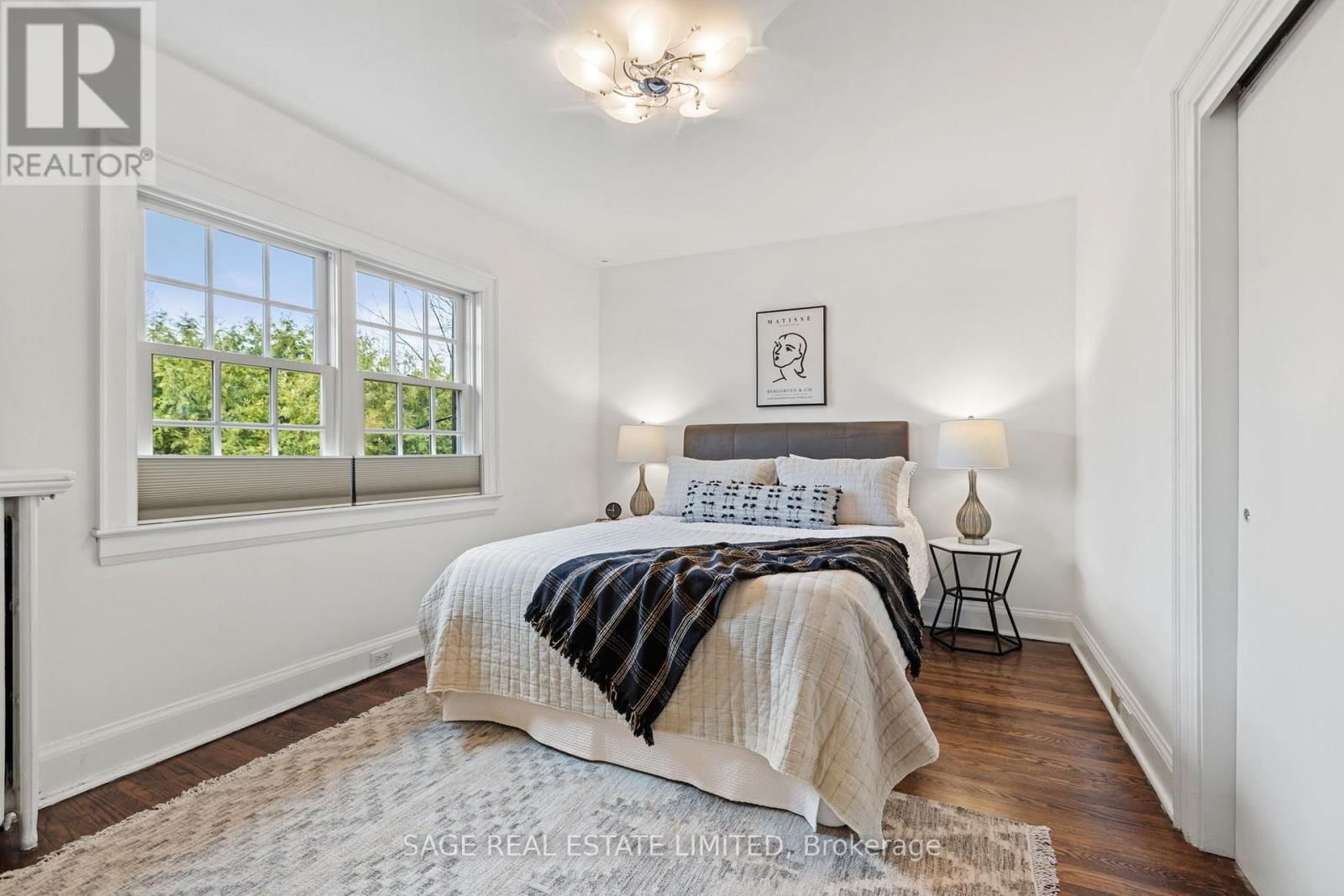 85 WEYBOURNE CRESCENT Image 21