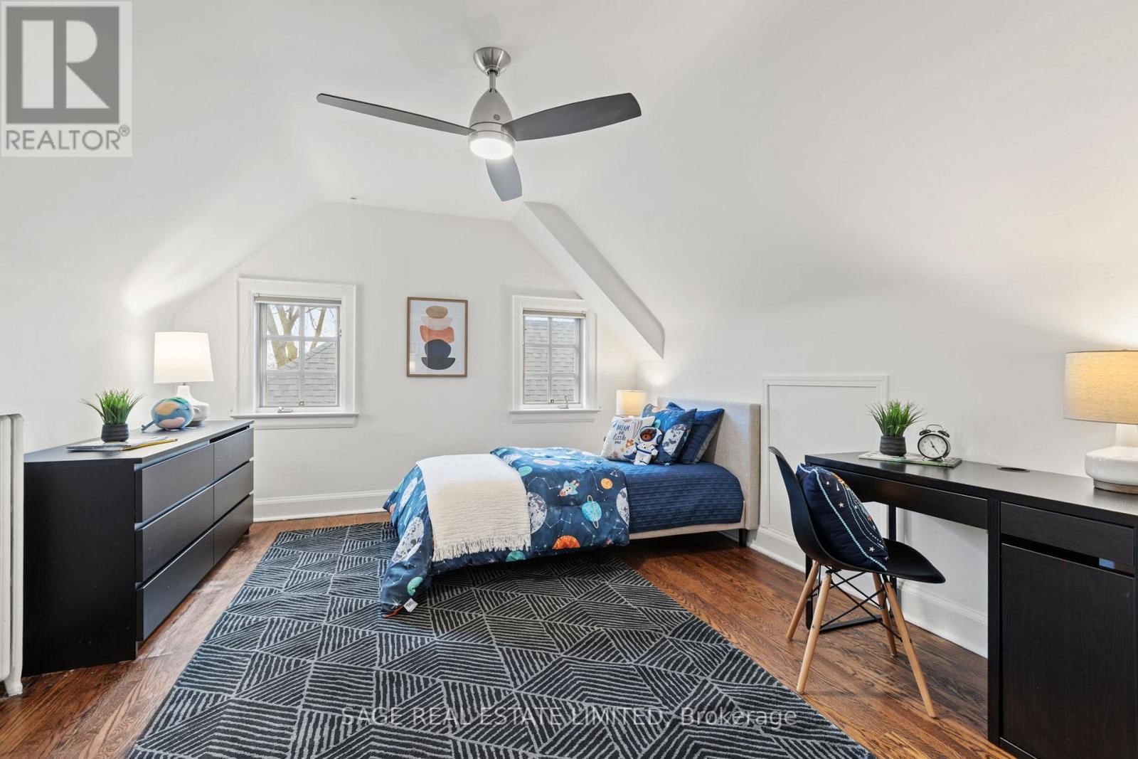 85 WEYBOURNE CRESCENT Image 24