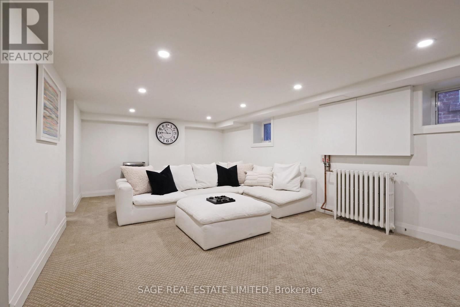 85 WEYBOURNE CRESCENT Image 27