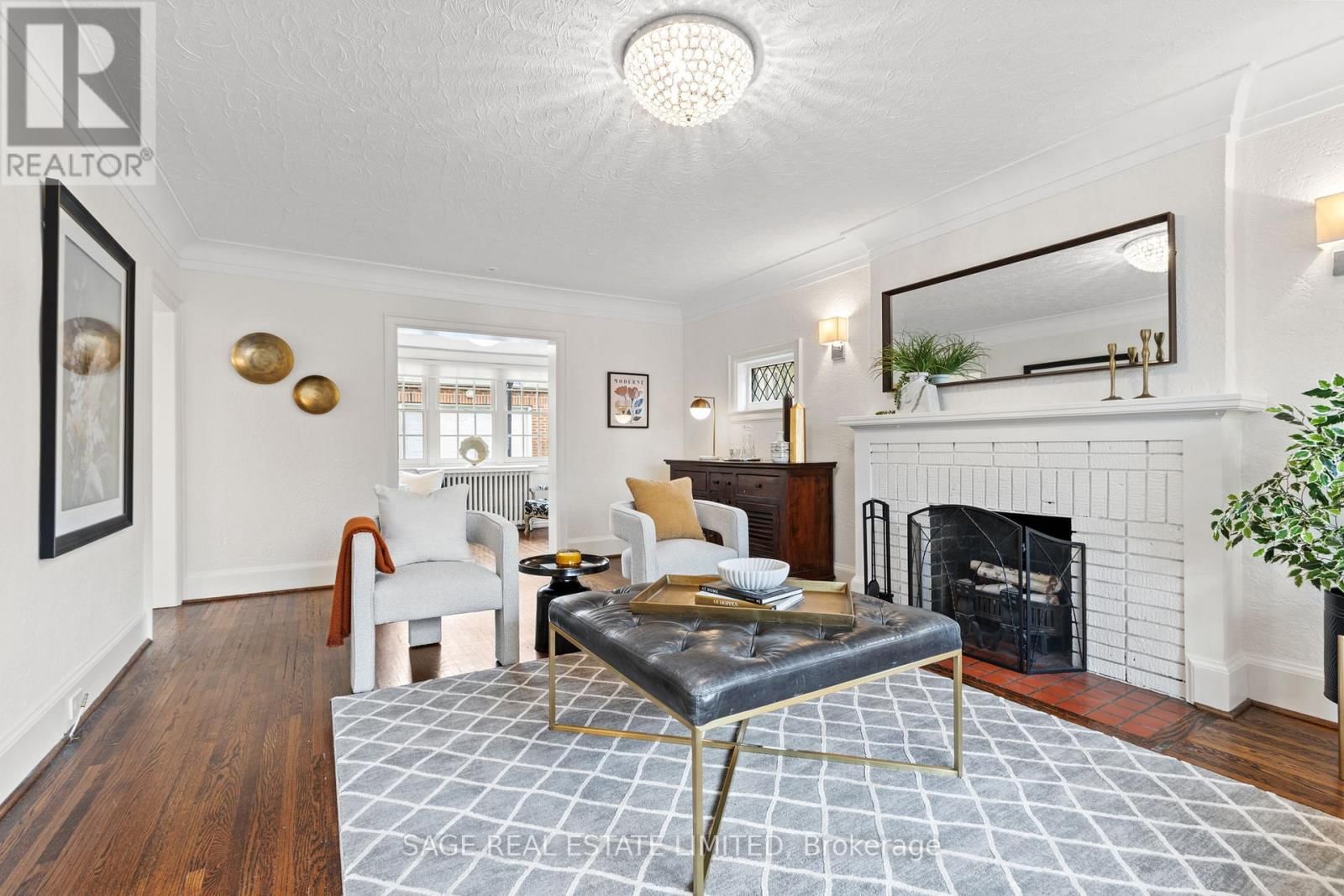 85 WEYBOURNE CRESCENT Image 4