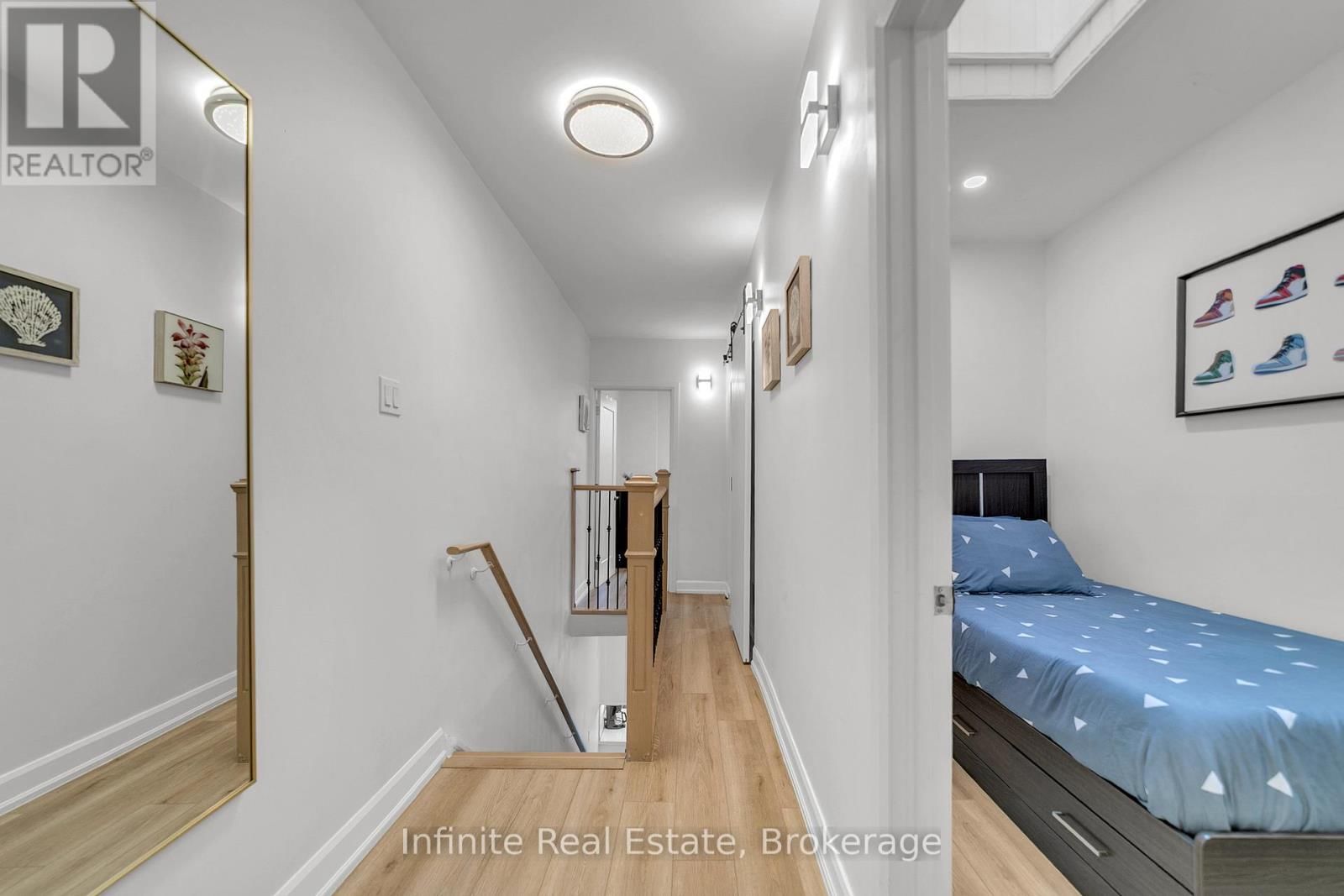 11 D'ARCY STREET Image 14