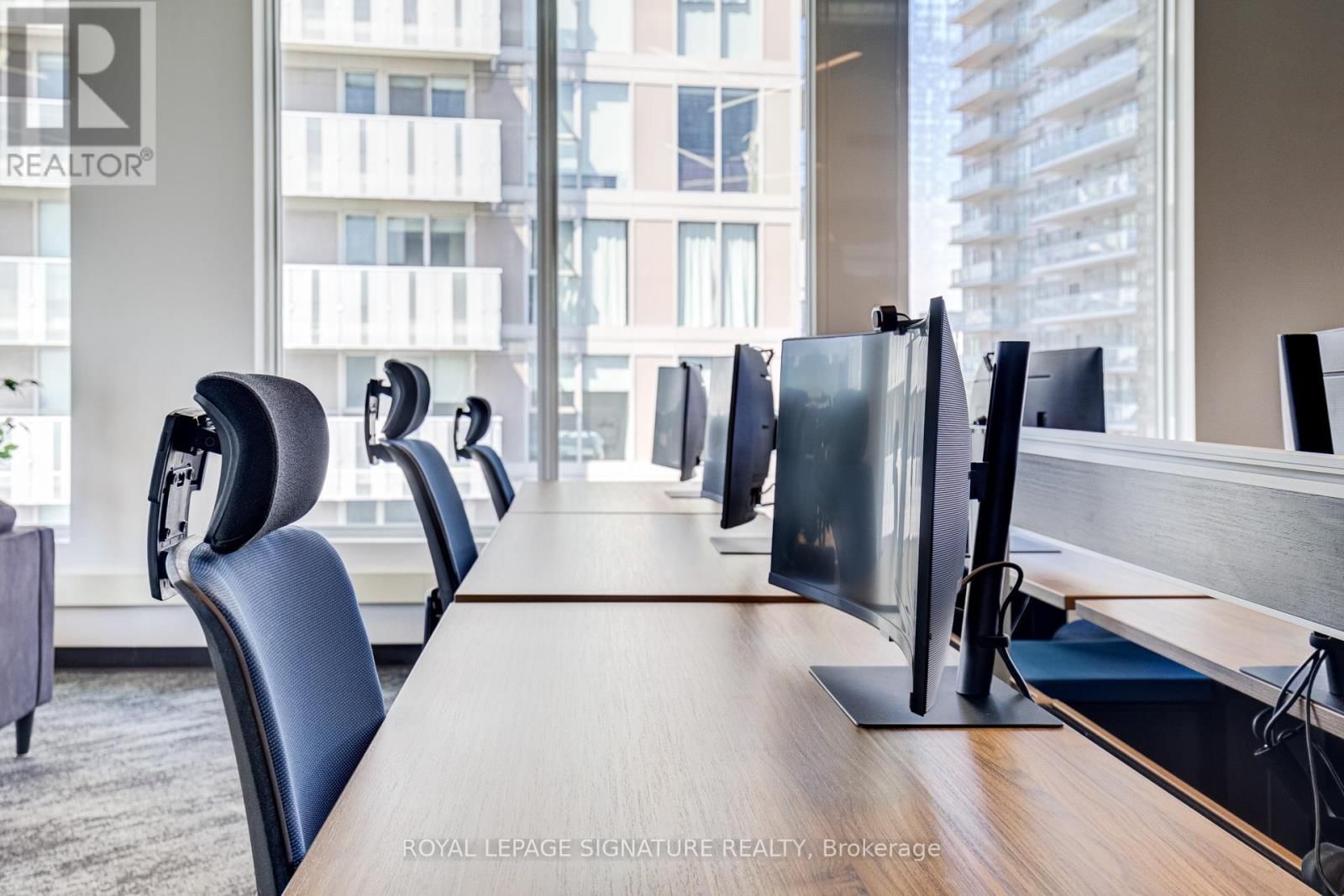 1300 - 130 QUEENS QUAY EAST Image 25