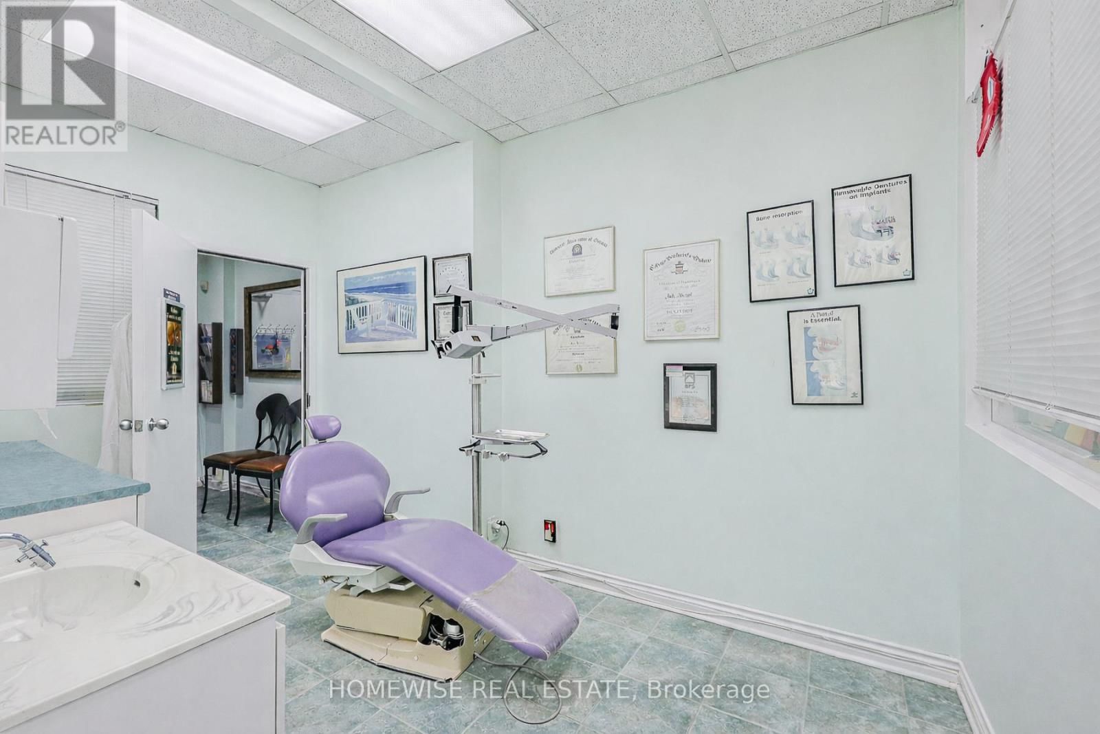 302 - 1466 BATHURST STREET Image 5