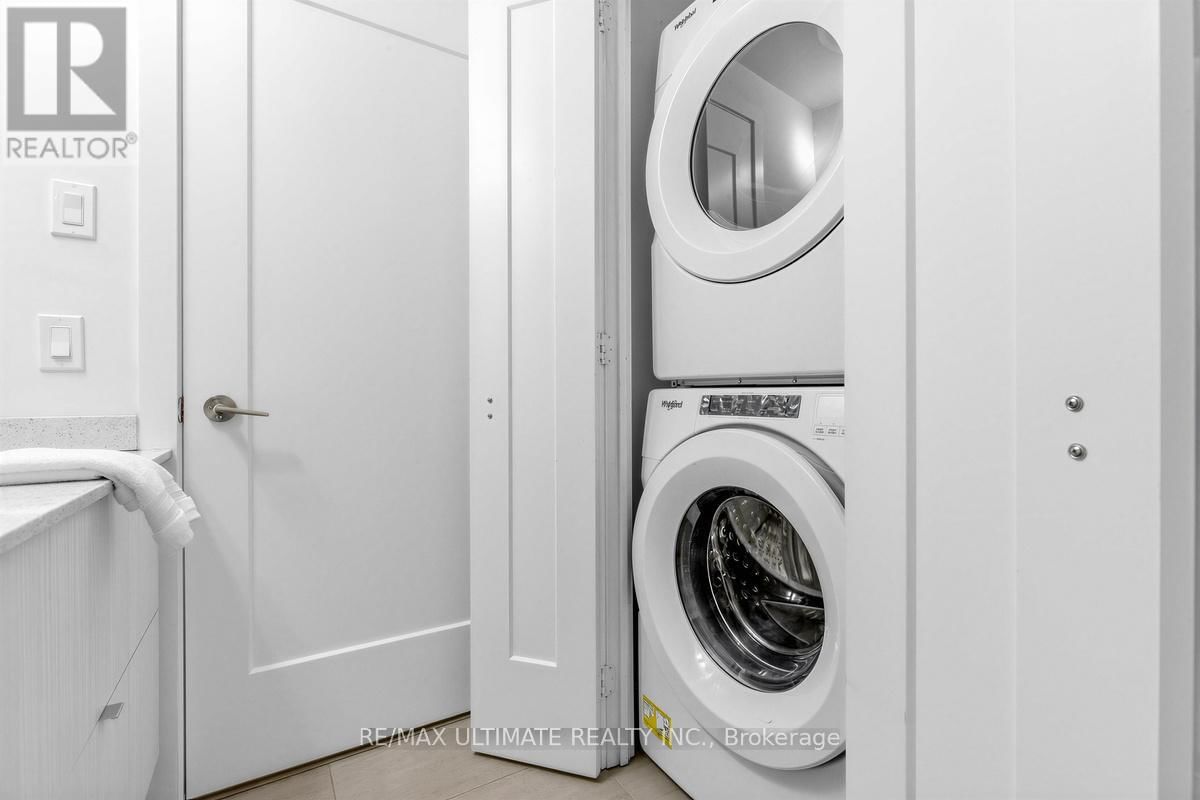 2508 - 330 RICHMOND STREET WEST Image 16