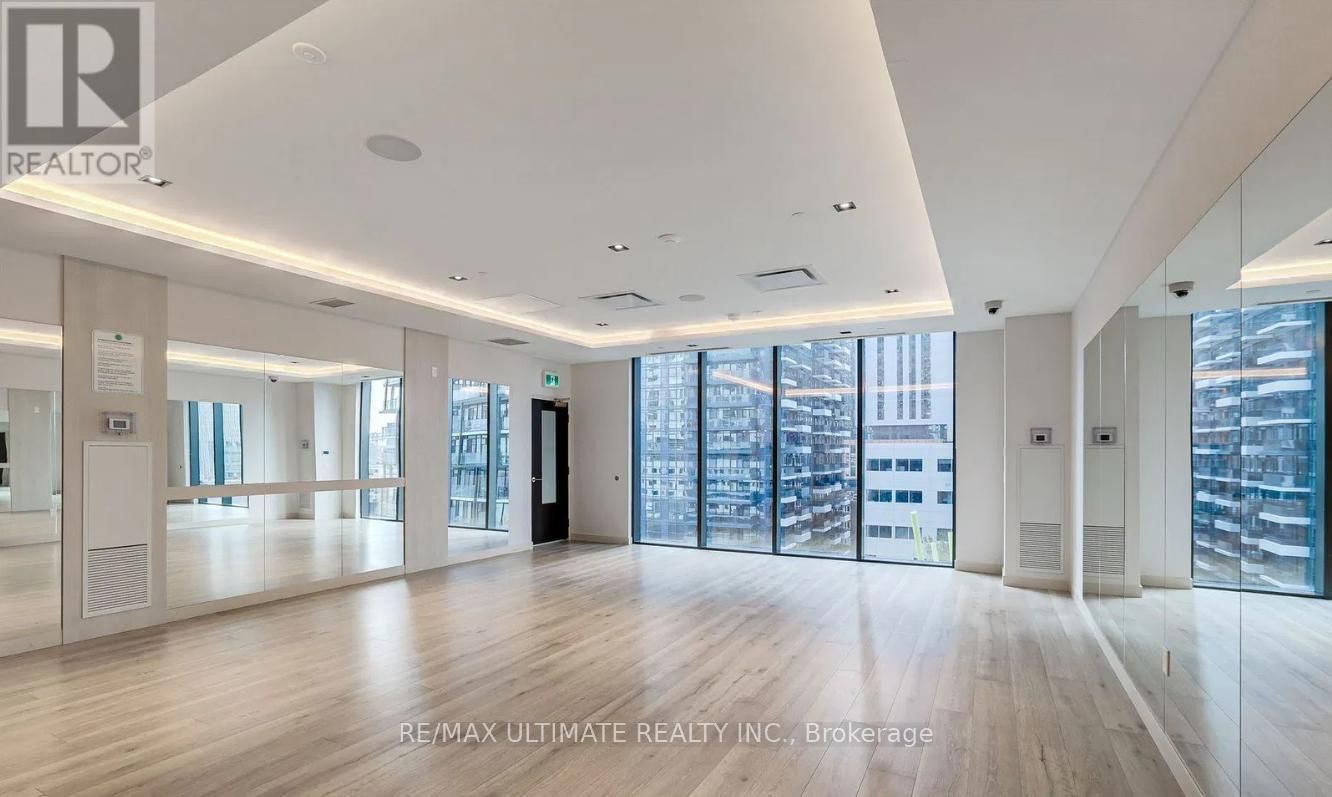 2508 - 330 RICHMOND STREET WEST Image 23