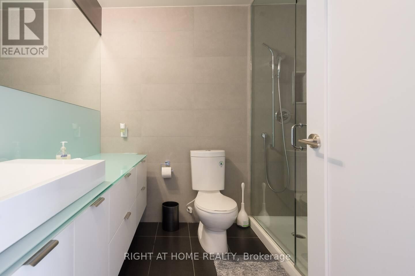 2512 - 300 FRONT STREET WEST Image 11