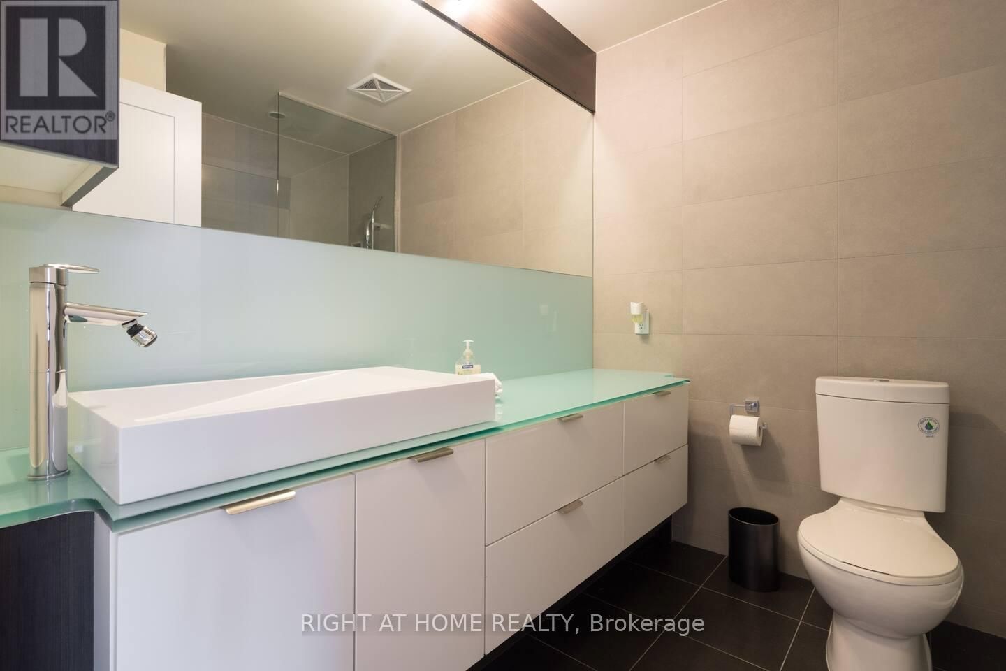 2512 - 300 FRONT STREET WEST Image 12