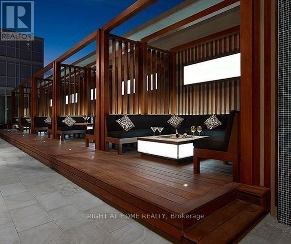 2512 - 300 FRONT STREET WEST Image 2