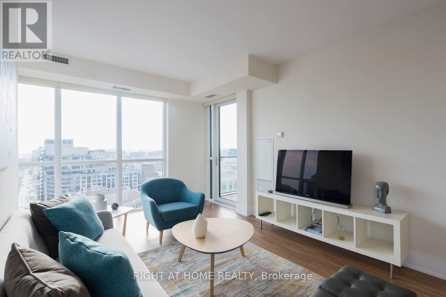 2512 - 300 FRONT STREET WEST Image 9