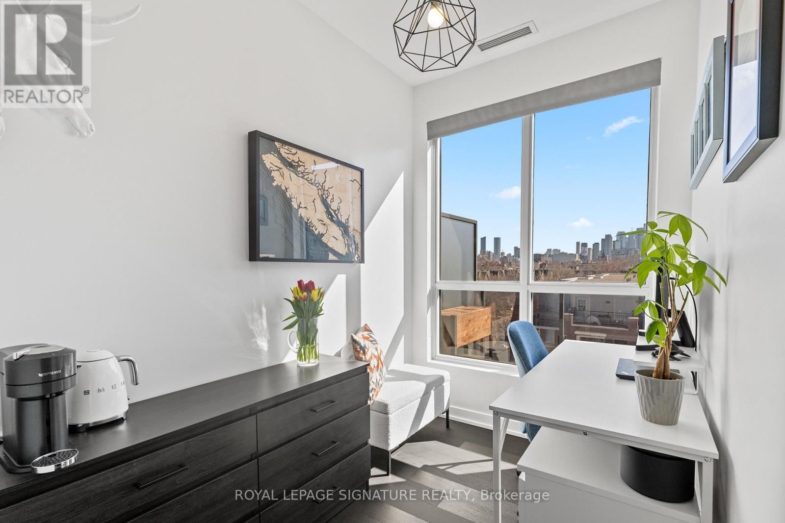 411 - 1030 KING STREET WEST Image 16