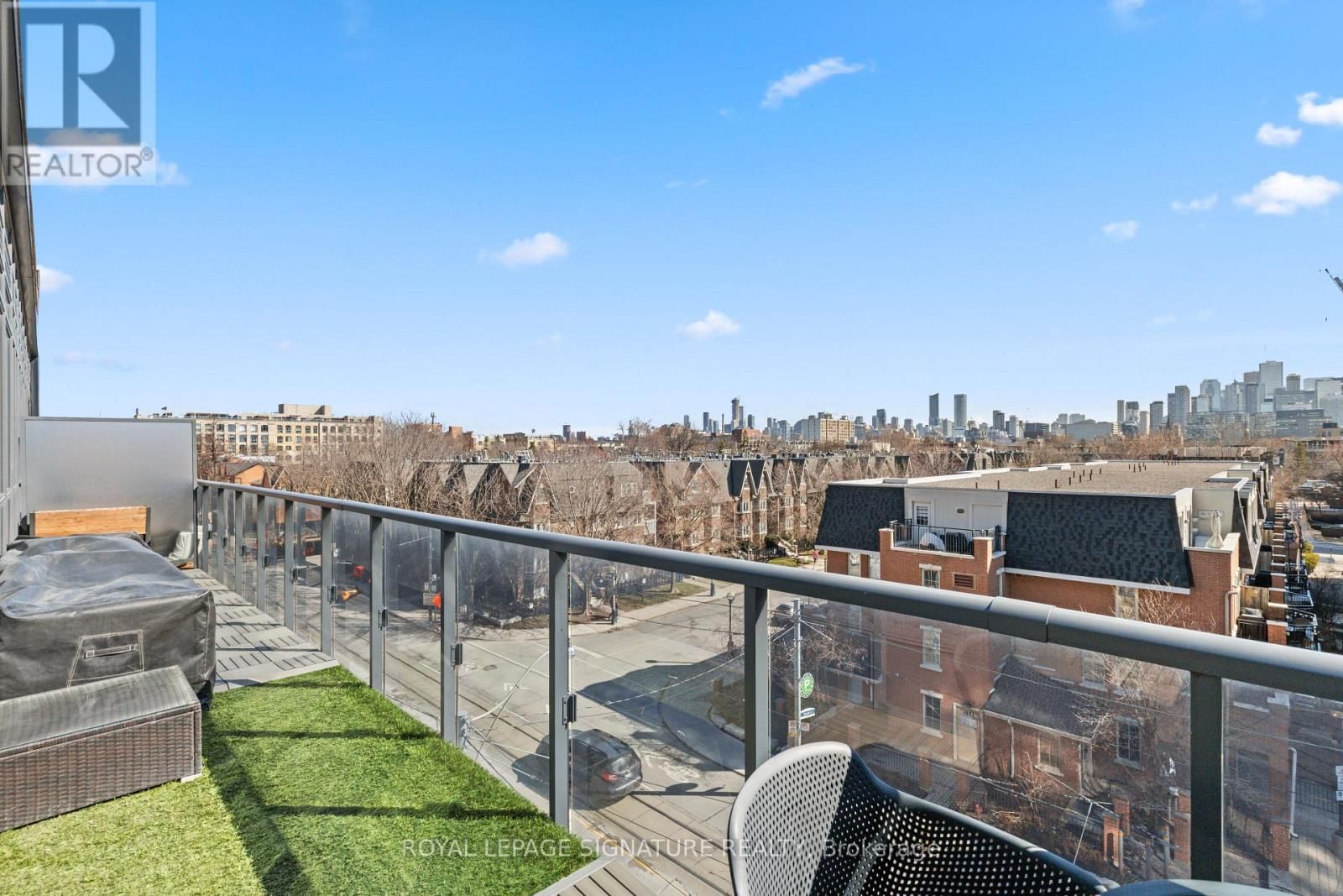 411 - 1030 KING STREET WEST Image 24