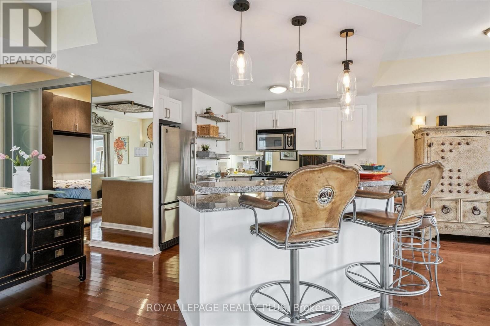 620 - 550 FRONT STREET WEST Image 10