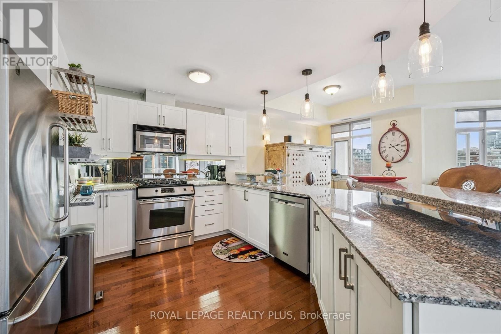 620 - 550 FRONT STREET WEST Image 11