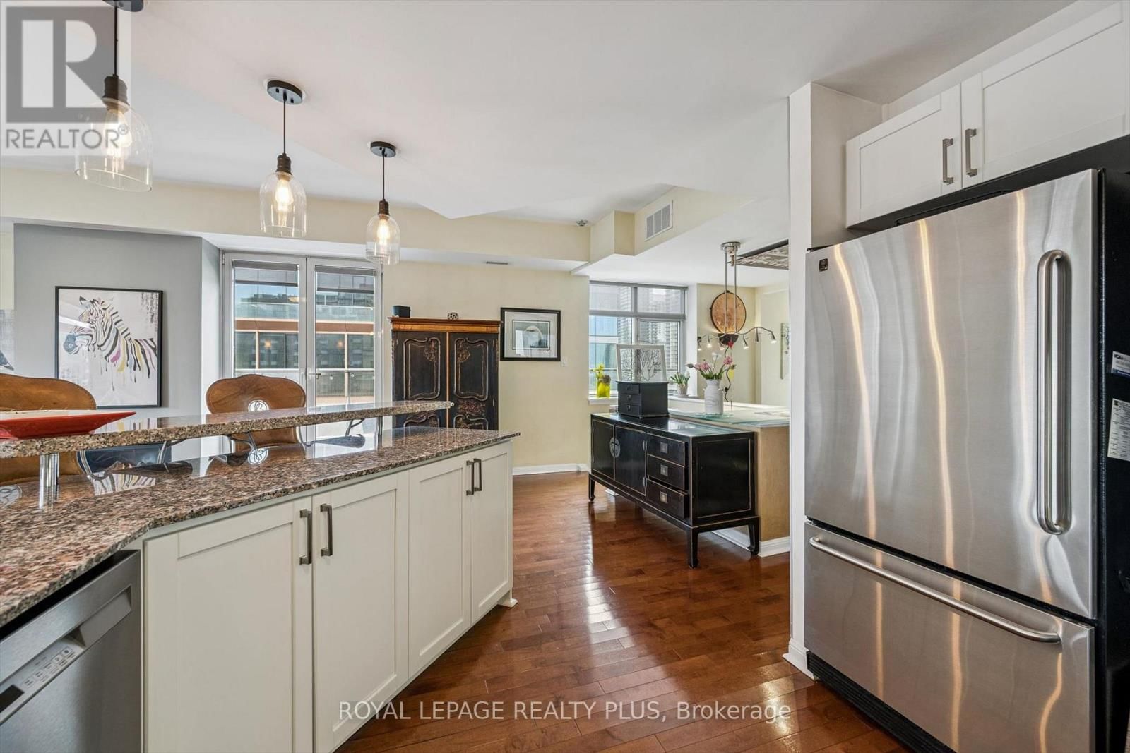 620 - 550 FRONT STREET WEST Image 12