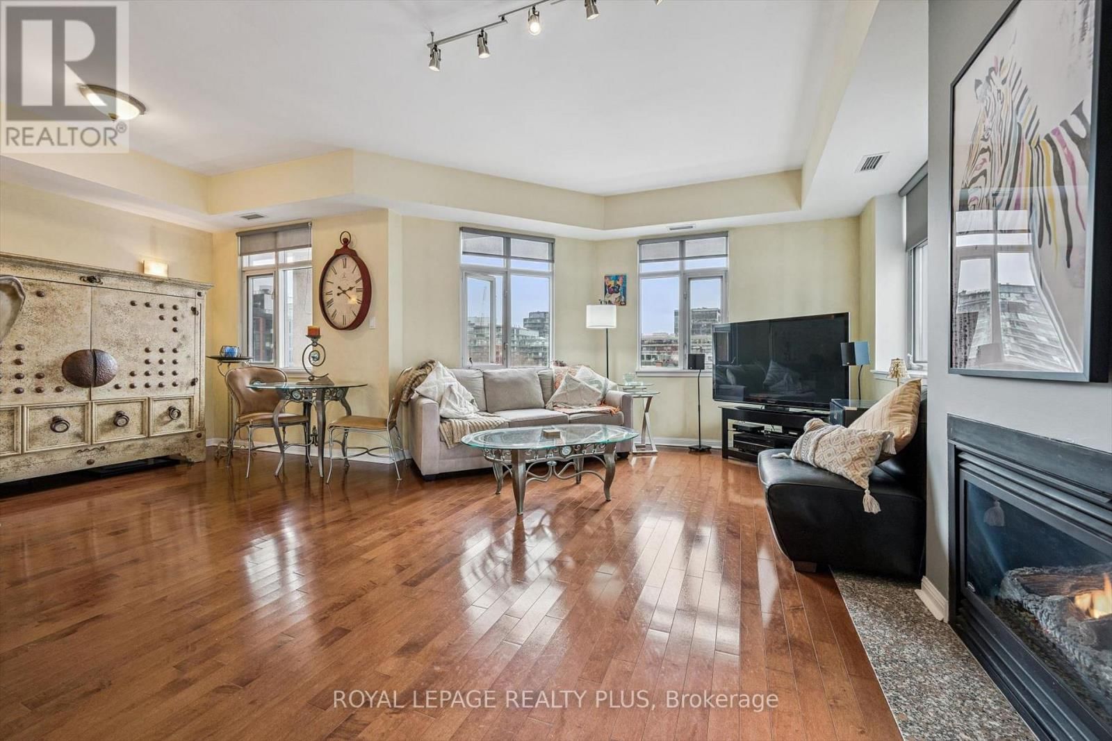 620 - 550 FRONT STREET WEST Image 6